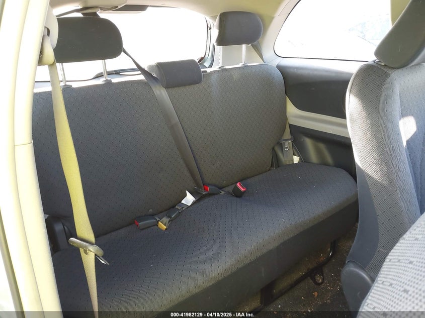 2009 TOYOTA YARIS VIN: JTDJT903495260380