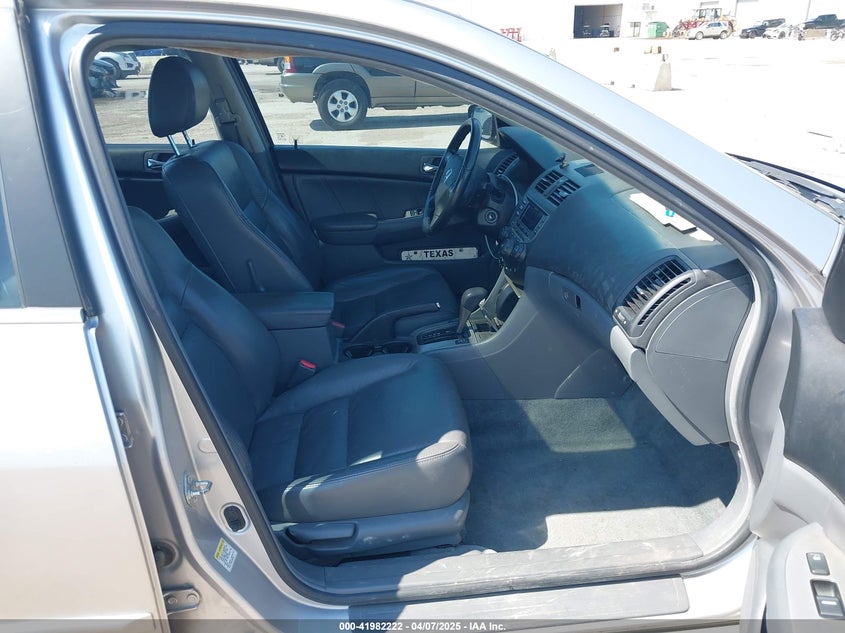 2006 HONDA ACCORD VIN: 1HGCM56886A067073