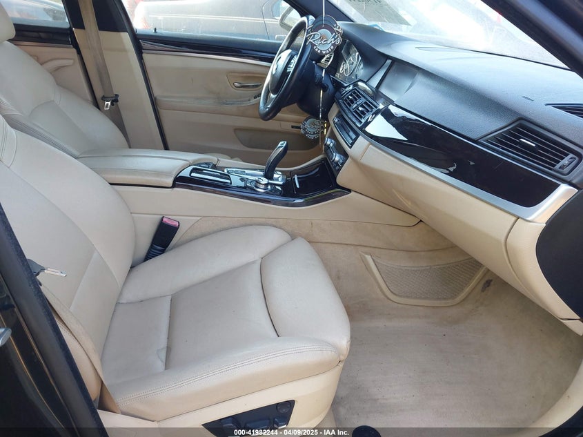 2012 BMW 528I VIN: WBAXG5C51CDW85697