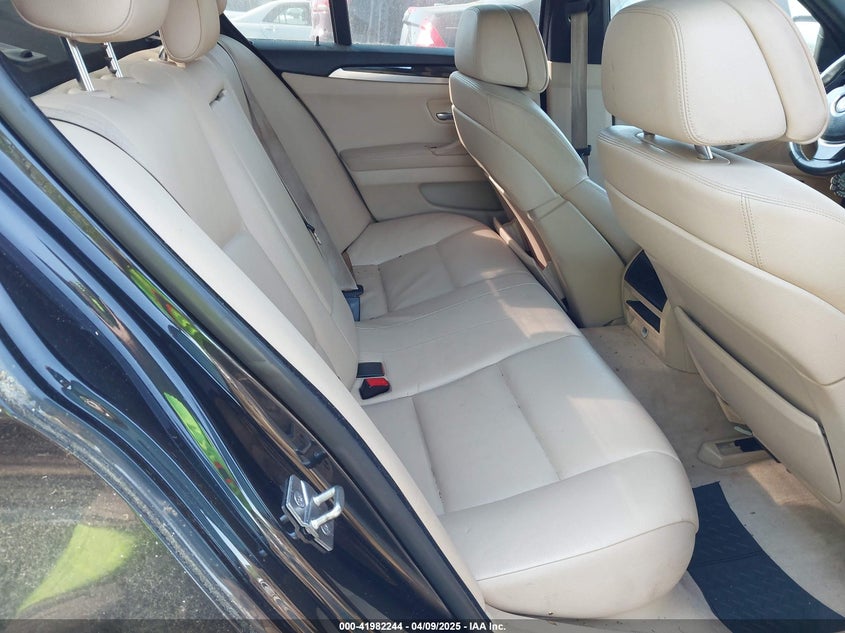 2012 BMW 528I VIN: WBAXG5C51CDW85697