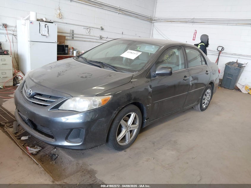 2013 TOYOTA COROLLA VIN: 2T1BU4EE0DC087922