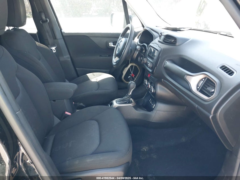 ZACCJAABXHPF58539 2017 JEEP RENEGADE photo no. 5