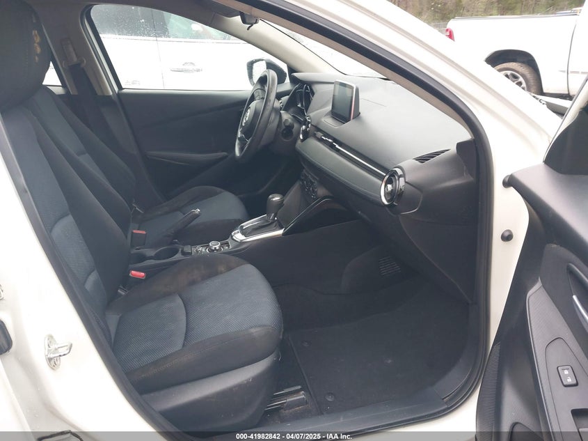 2017 TOYOTA YARIS IA VIN: 3MYDLBYV0HY173573