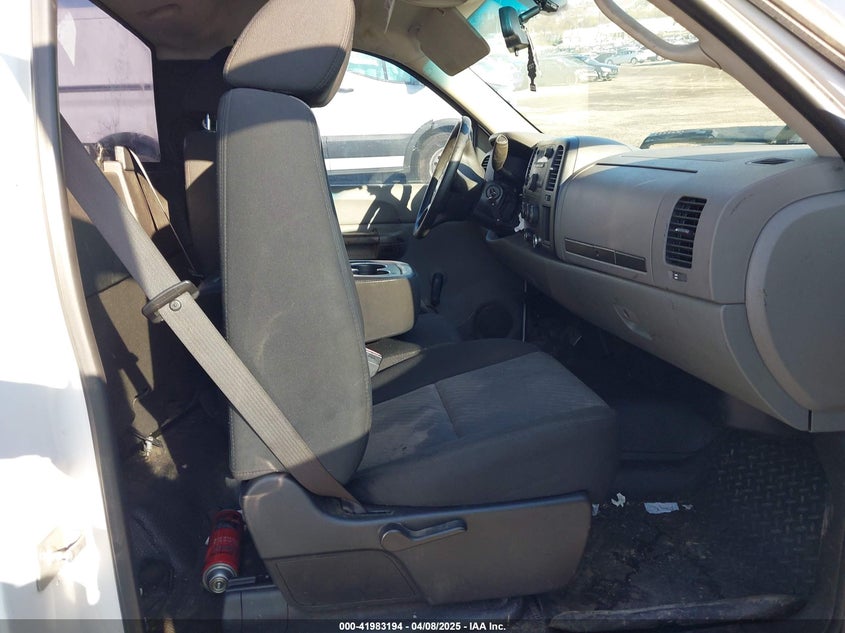 2007 GMC SIERRA 1500 VIN: 1GTEC14C27Z652213