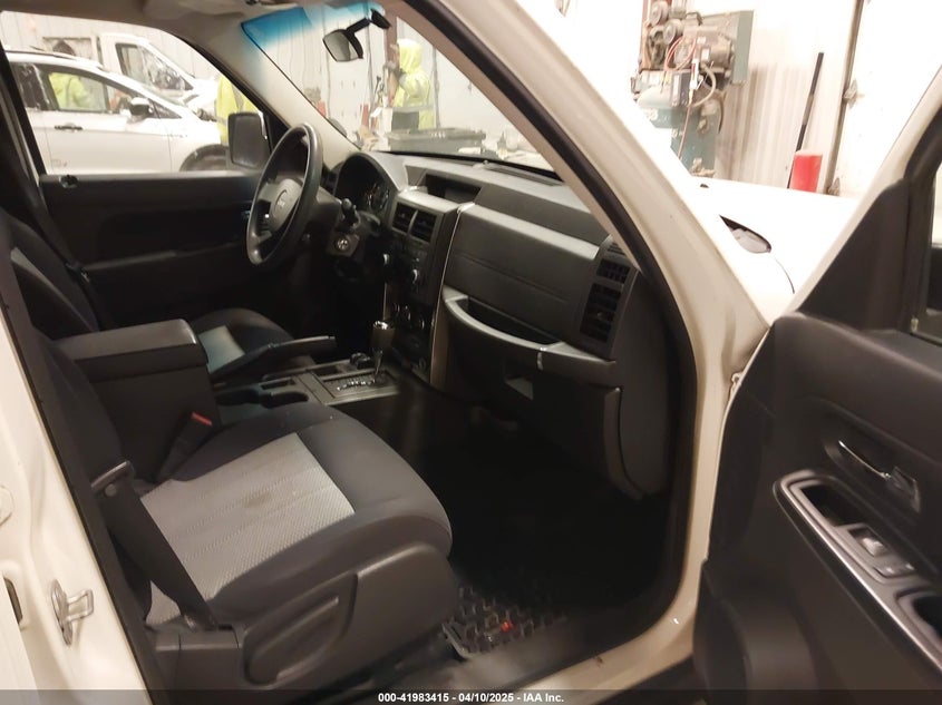 2010 JEEP LIBERTY VIN: 1J4PN2GK4AW115017