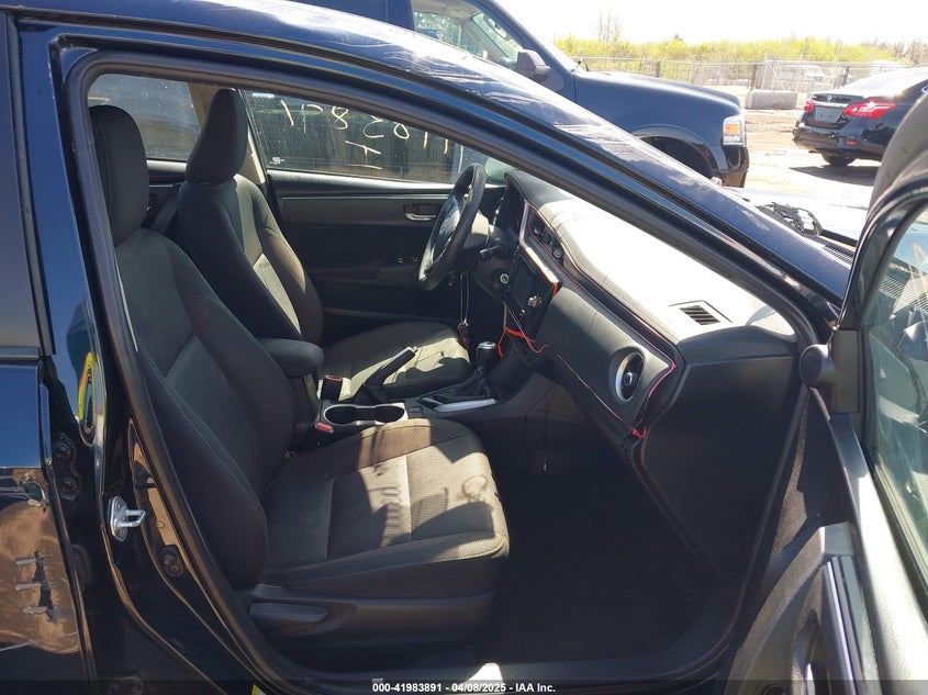 2019 TOYOTA COROLLA VIN: 2T1BURHE5KC229381