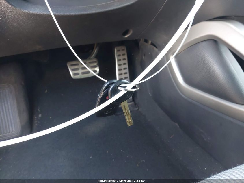 2013 Hyundai Veloster Base W/Gray VIN: KMHTC6AD6DU107198 Lot: 41983969