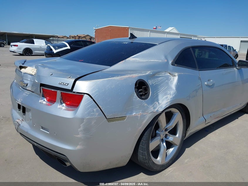 2011 CHEVROLET CAMARO VIN: 2G1FK1EJ1B9103568
