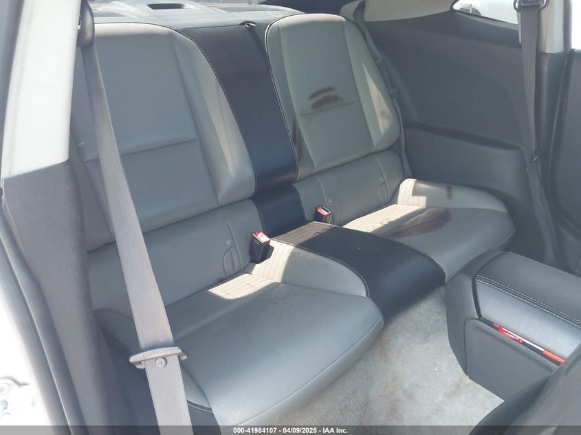 2011 CHEVROLET CAMARO VIN: 2G1FK1EJ1B9103568
