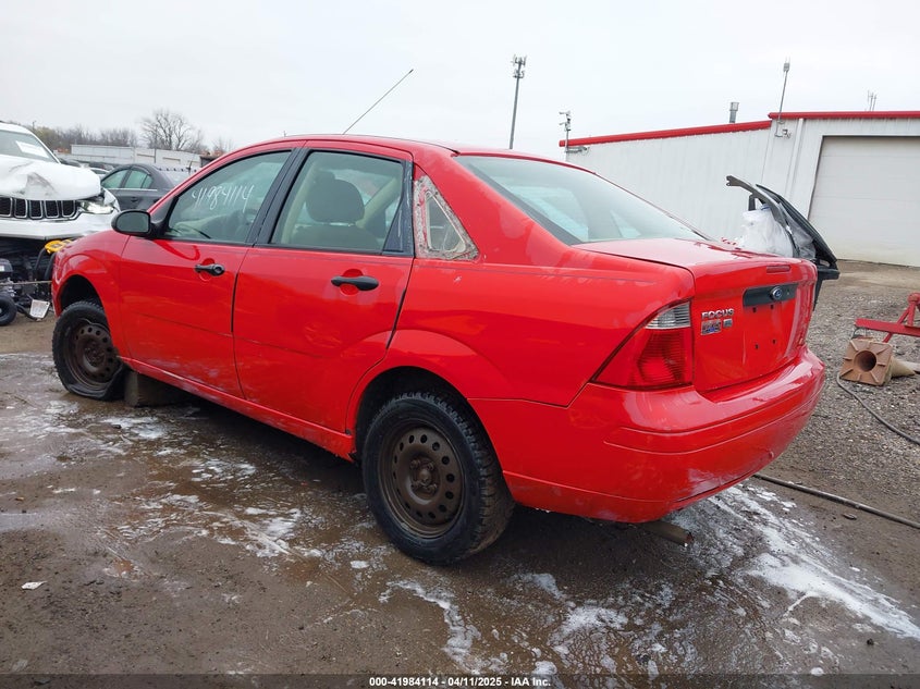 2007 FORD FOCUS VIN: 1FAHP34N97W345174