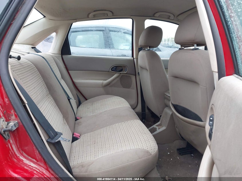 2007 FORD FOCUS VIN: 1FAHP34N97W345174