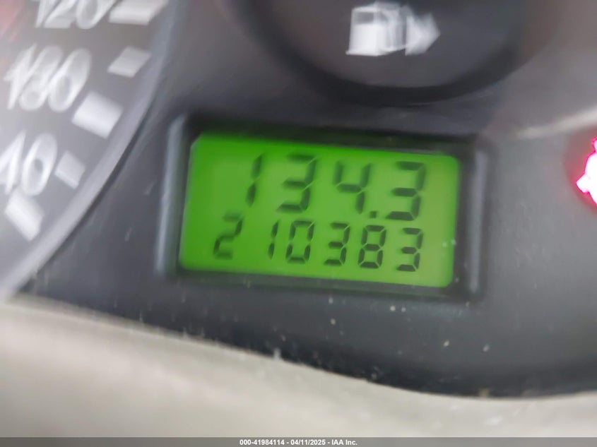2007 FORD FOCUS VIN: 1FAHP34N97W345174