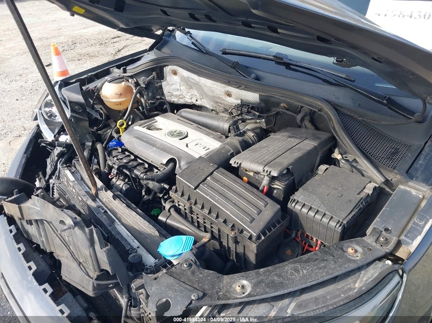 2015 VOLKSWAGEN TIGUAN VIN: WVGBV7AX4FW578893