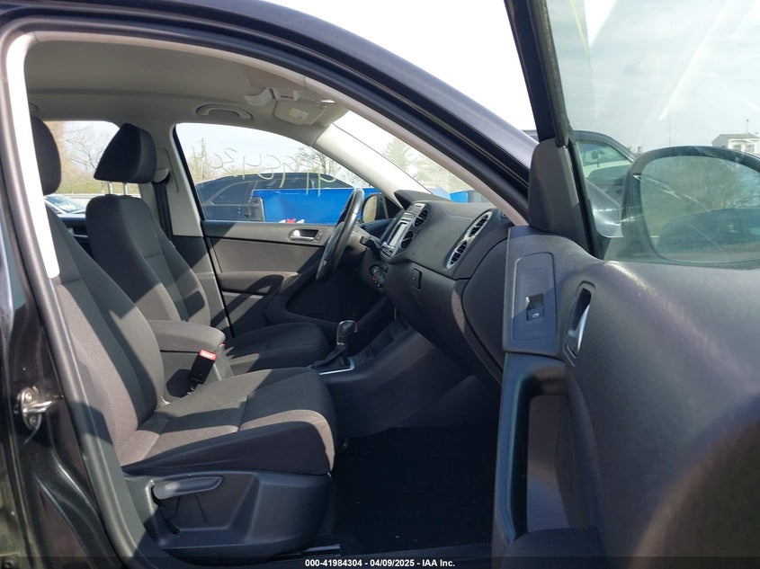 2015 VOLKSWAGEN TIGUAN VIN: WVGBV7AX4FW578893