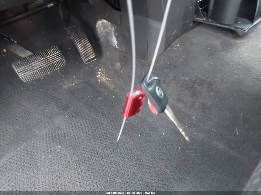 2004 Nissan Titan Le/Se/Xe VIN: 1N6AA06BX4N533701 Lot: 41984635