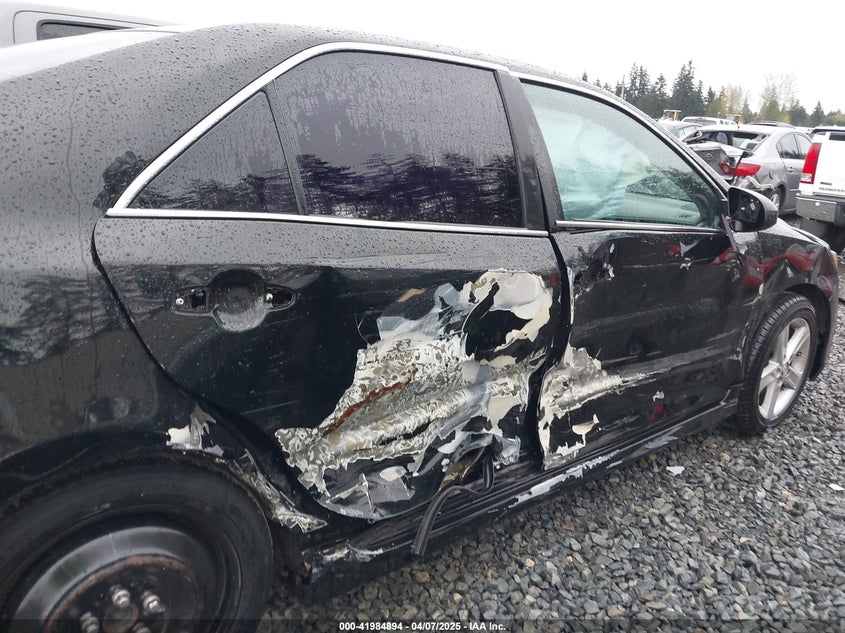 2014 TOYOTA CAMRY SE - 4T1BF1FK1EU828513