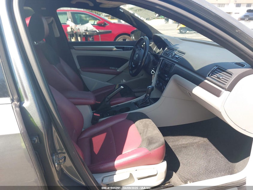 2016 VOLKSWAGEN PASSAT VIN: 1VWAT7A36GC060108