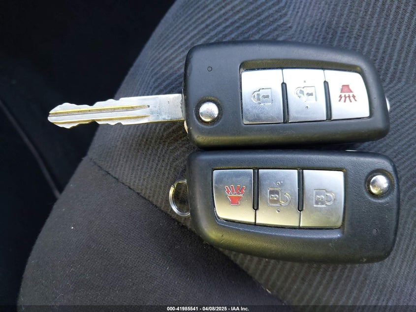 2015 NISSAN ROGUE S - KNMAT2MV9FP571497