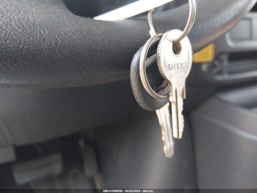 2005 Chevrolet Express Cutaway VIN: 1GBHG31V451159202 Lot: 41986028