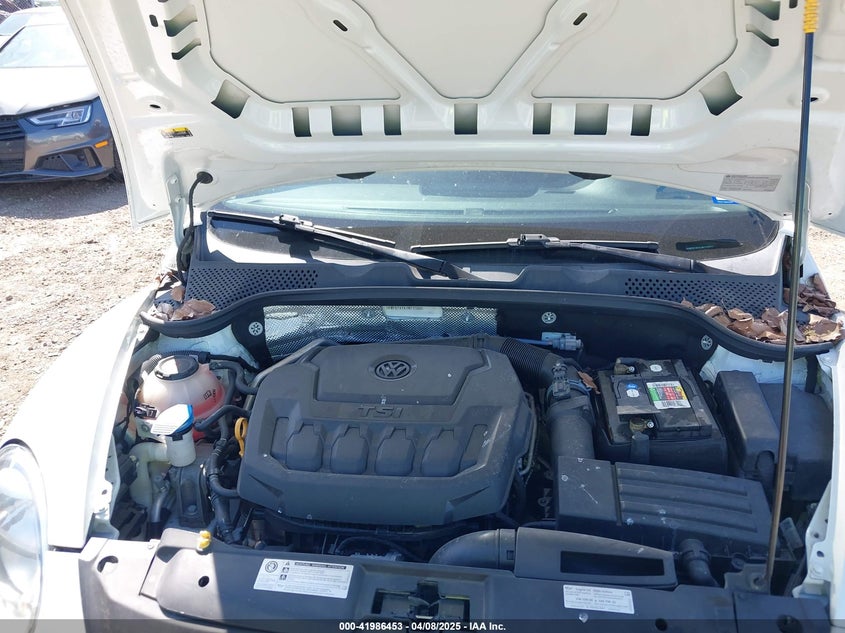 2018 VOLKSWAGEN BEETLE 2.0T COAST/2.0T S - 3VWFD7AT4JM715004