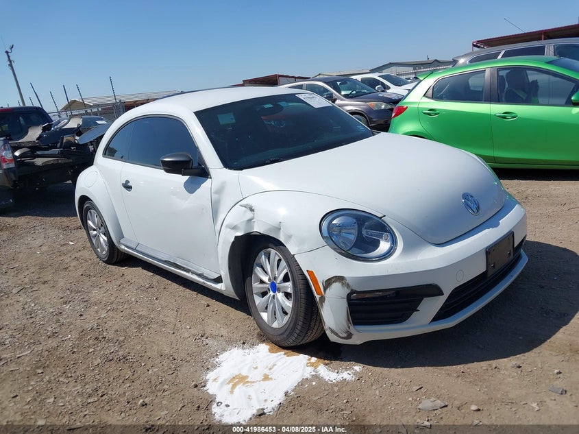 2018 VOLKSWAGEN BEETLE 2.0T COAST/2.0T S - 3VWFD7AT4JM715004