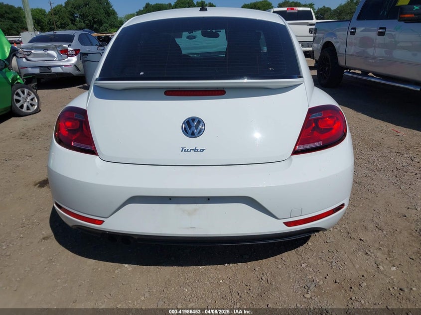 2018 VOLKSWAGEN BEETLE 2.0T COAST/2.0T S - 3VWFD7AT4JM715004