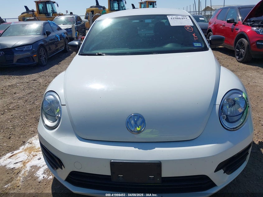 2018 VOLKSWAGEN BEETLE 2.0T COAST/2.0T S - 3VWFD7AT4JM715004