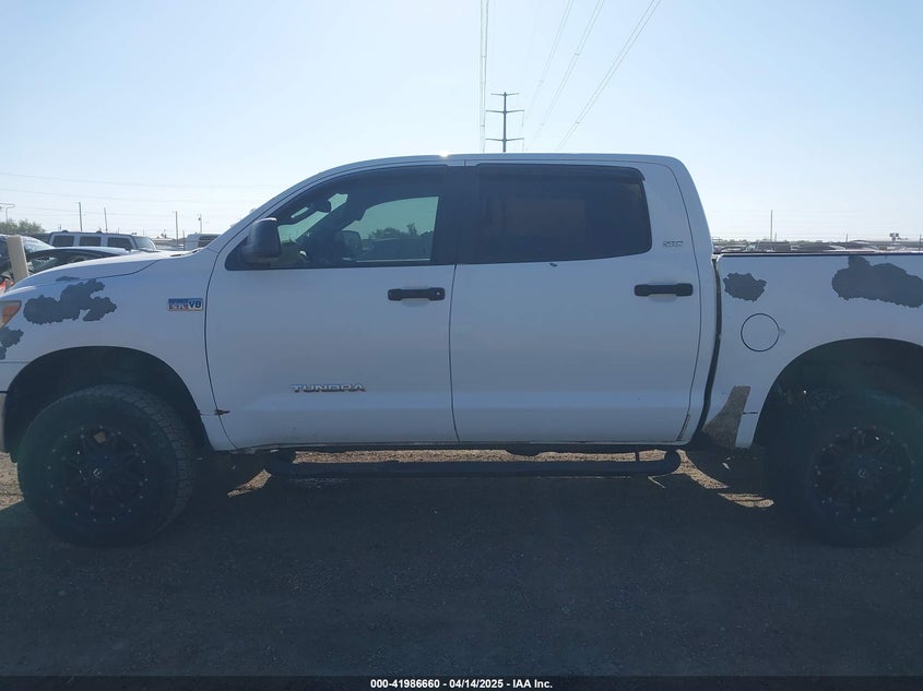 2011 TOYOTA TUNDRA VIN: 5TFDW5F11BX204605