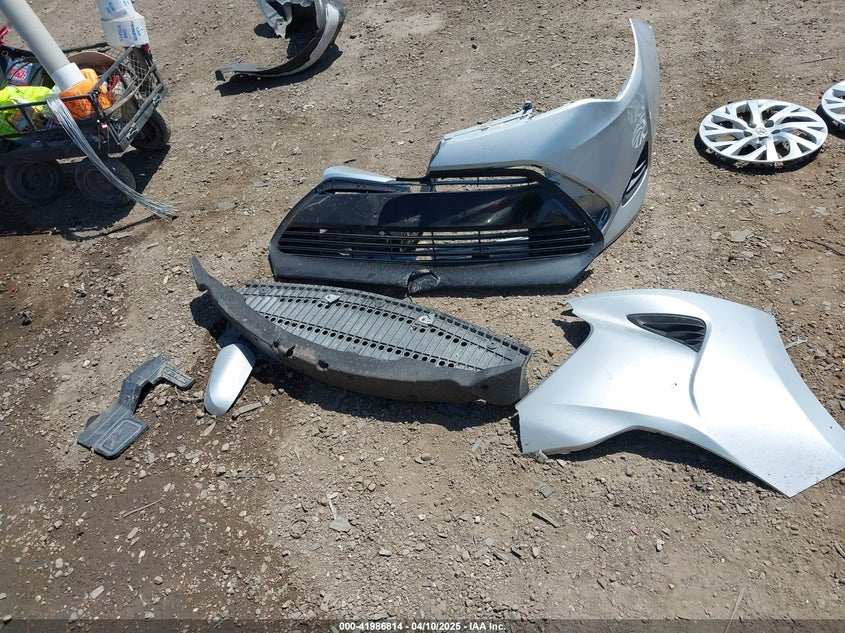 2019 TOYOTA COROLLA LE - 5YFBURHE7KP912618