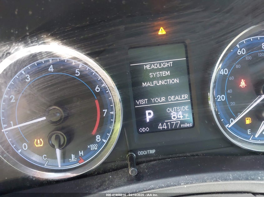 2019 TOYOTA COROLLA LE - 5YFBURHE7KP912618