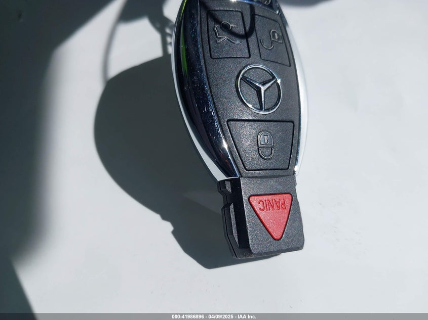 2016 MERCEDES-BENZ C 300 VIN: WDDWF4KB3GR139257