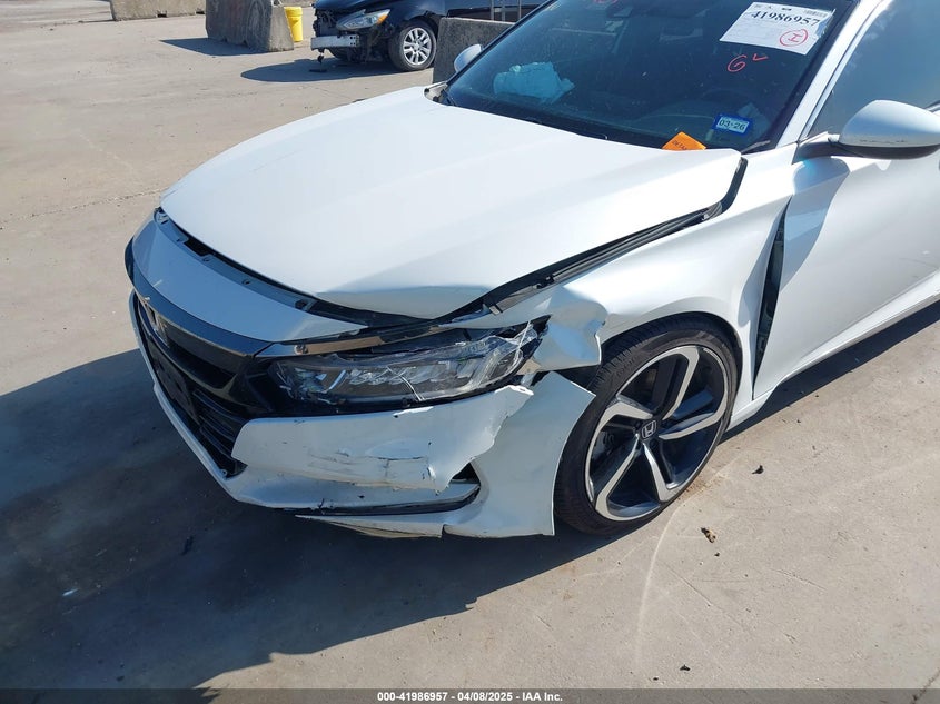 2018 HONDA ACCORD VIN: 1HGCV1F3XJA264460