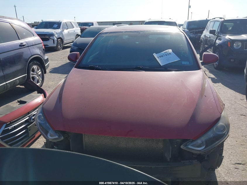 2017 HYUNDAI ELANTRA VIN: KMHD84LF0HU363593
