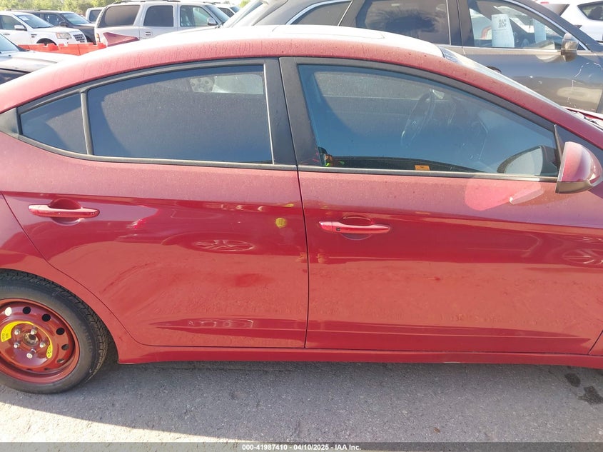2017 HYUNDAI ELANTRA VIN: KMHD84LF0HU363593