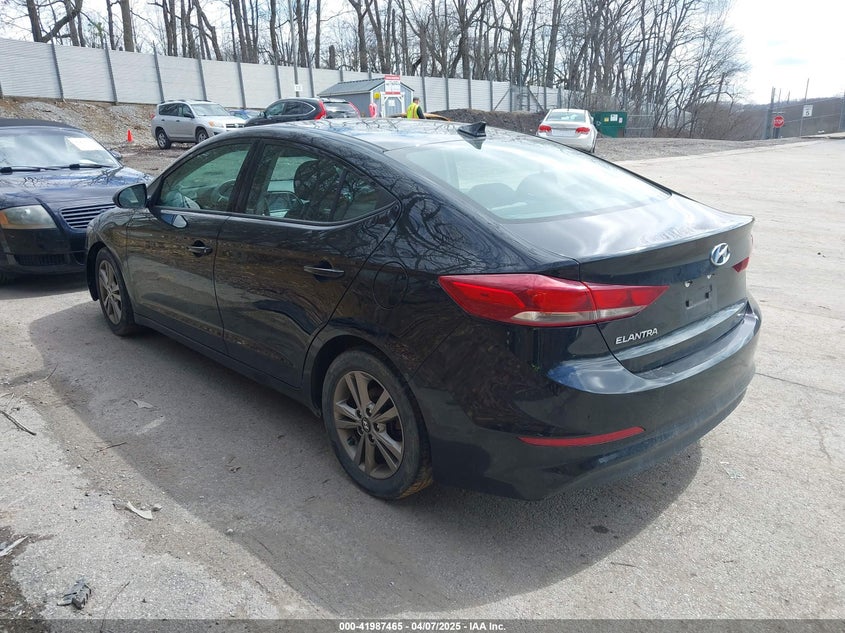 2018 HYUNDAI ELANTRA VIN: 5NPD84LF0JH269430