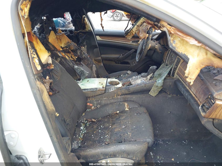 2016 PORSCHE PANAMERA 4 - WP0AA2A78GL006176