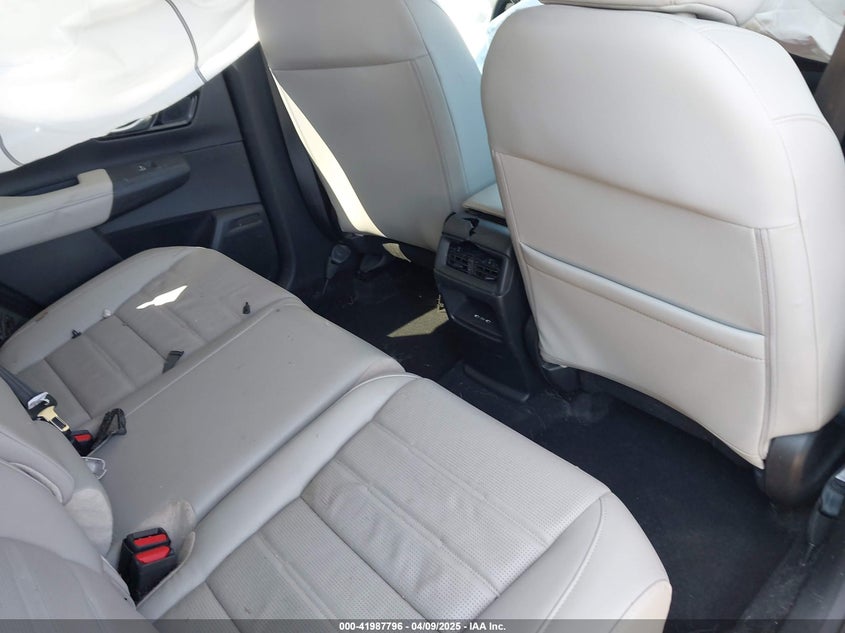 2024 HONDA CRV VIN: 2HKRS4H7XRH424540