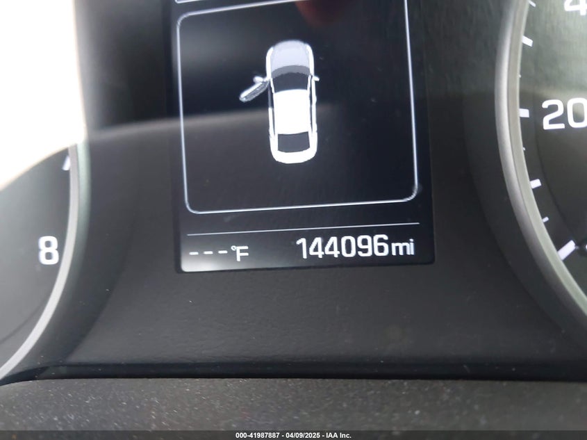 2018 HYUNDAI ELANTRA VIN: KMHD84LF9JU607893