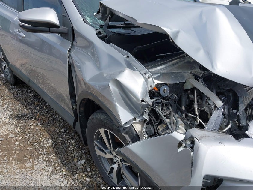 2016 TOYOTA RAV4 XLE - 2T3RFREV3GW453890