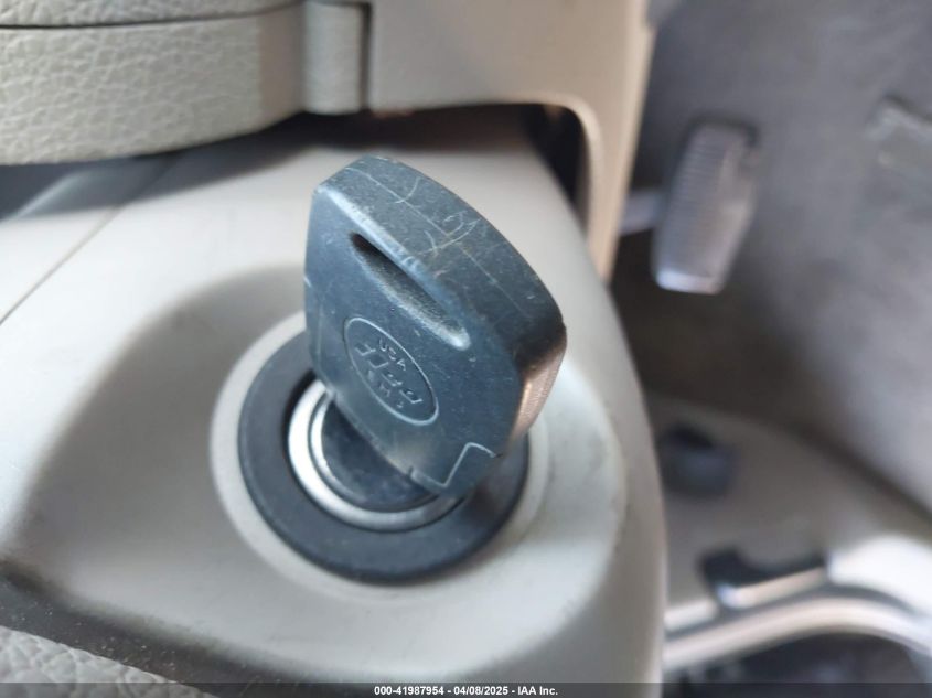 2006 Ford Explorer Xlt VIN: 1FMEU73866UA67624 Lot: 41987954