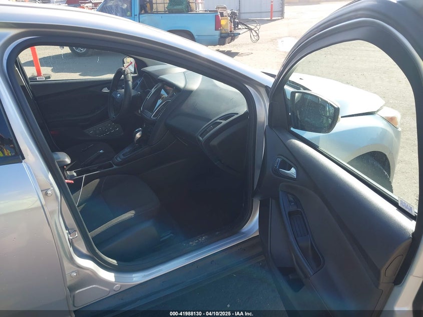 2016 FORD FOCUS SE - 1FADP3F24GL230601