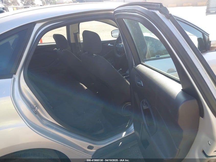 2016 FORD FOCUS SE - 1FADP3F24GL230601