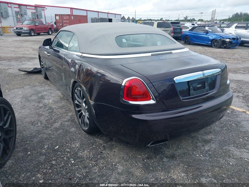 Vin: sca666d52ju107540, lot: 42479846, rolls-royce dawn 20183