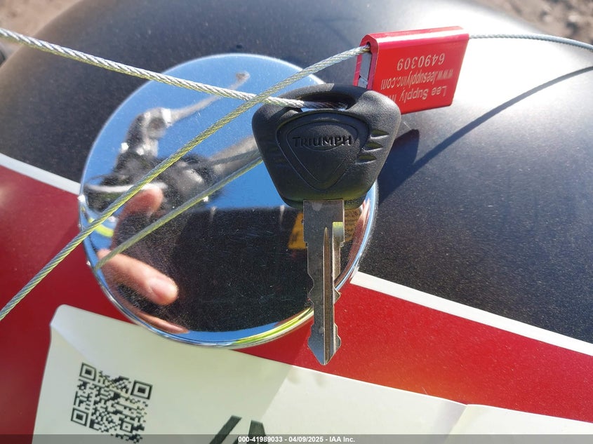 2013 TRIUMPH MOTORCYCLE BONNEVILLE - SMT900K10DT589330