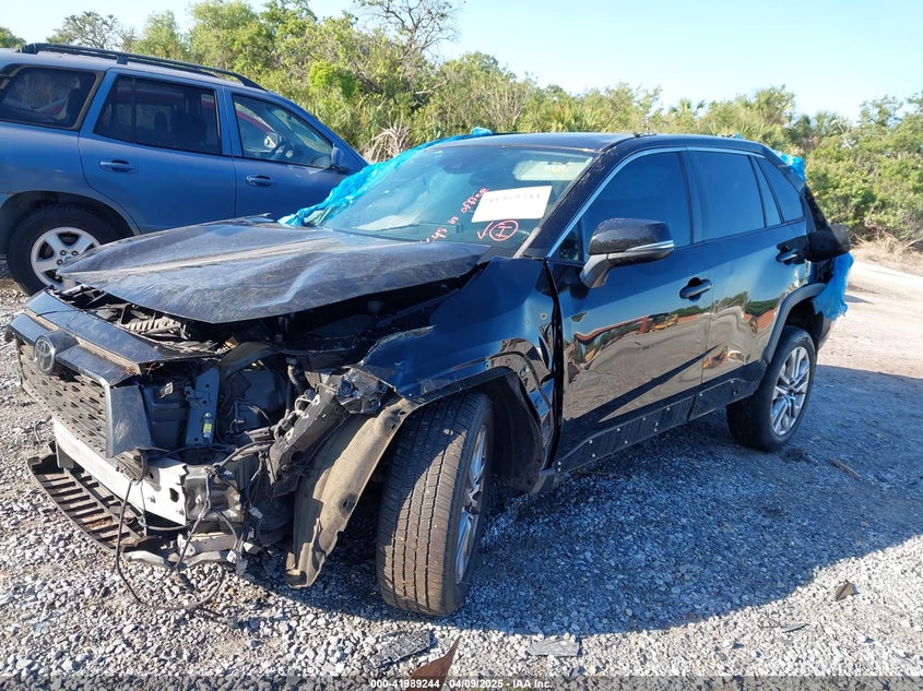 2021 TOYOTA RAV4 XLE PREMIUM - 2T3C1RFV9MC117564
