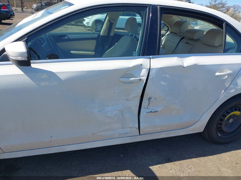 2013 VOLKSWAGEN JETTA 2.5L SE - 3VWDP7AJ6DM200247