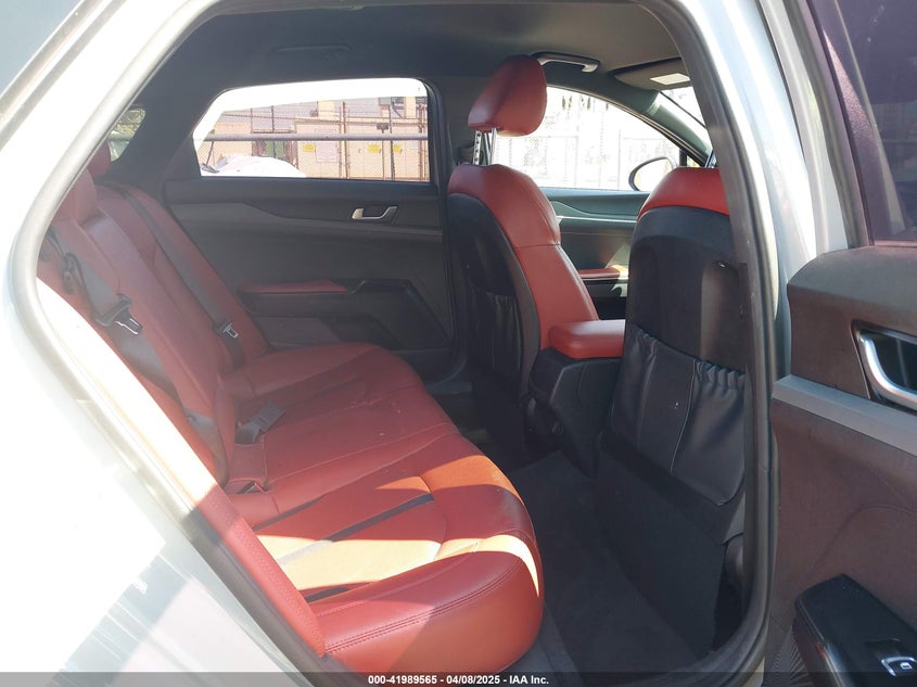 2021 KIA K5 VIN: 5XXG64J25MG025680