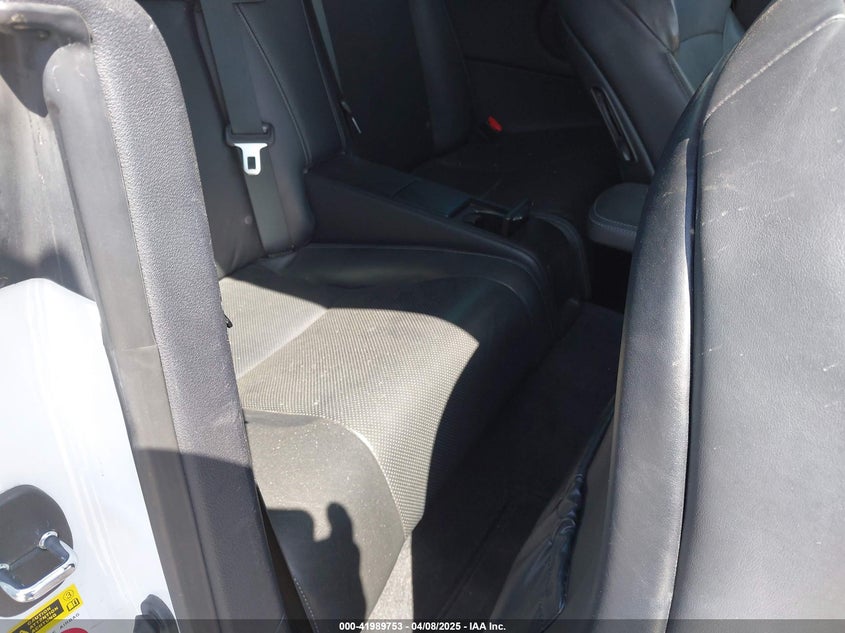 2011 LEXUS IS 250C VIN: JTHFF2C24B2517521