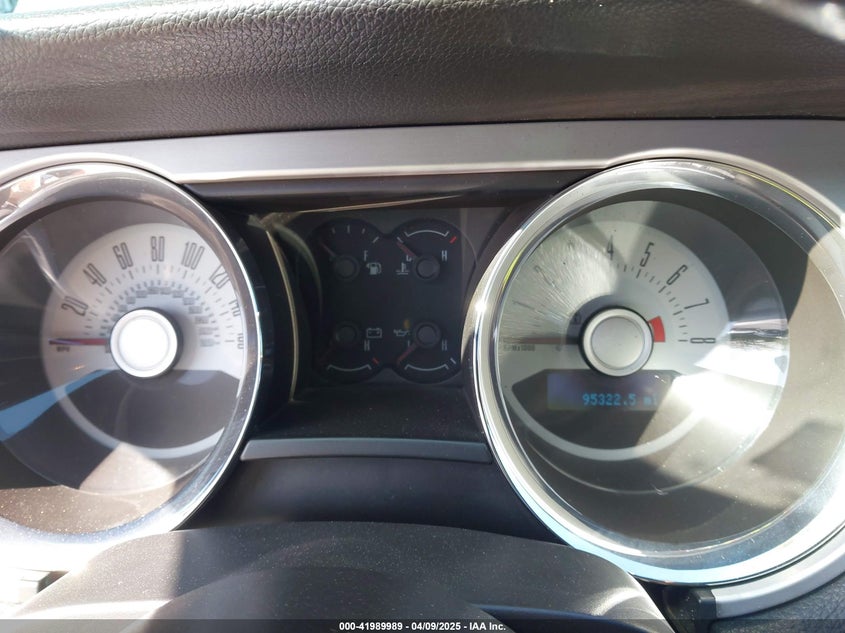 2011 FORD MUSTANG VIN: 1ZVBP8CF4B5164941