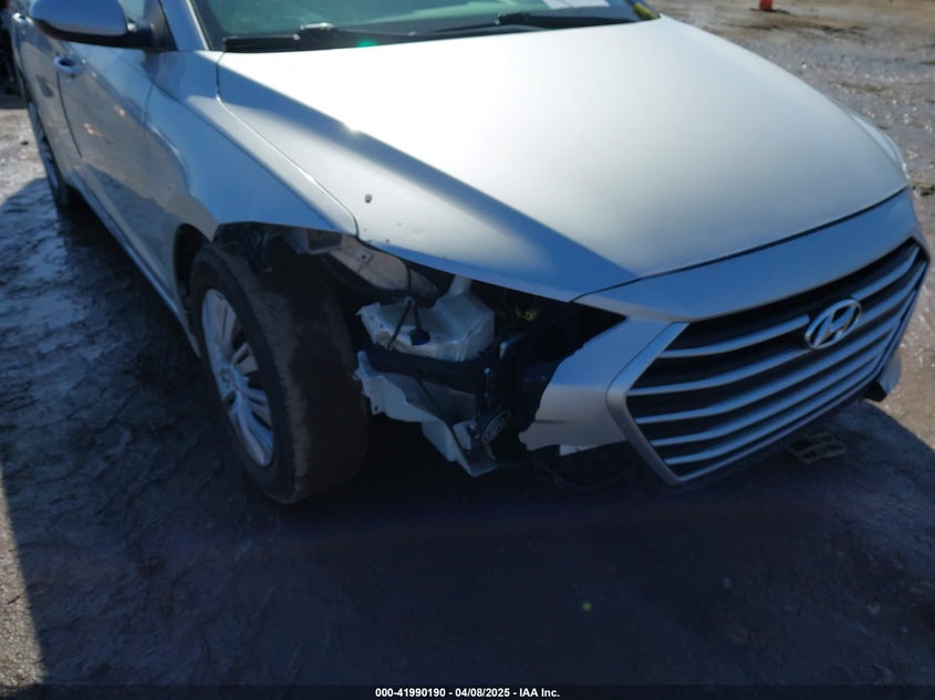 2018 HYUNDAI ELANTRA VIN: 5NPD74LF7JH261683